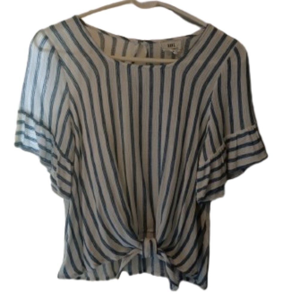 Vertical stripe top with tie front